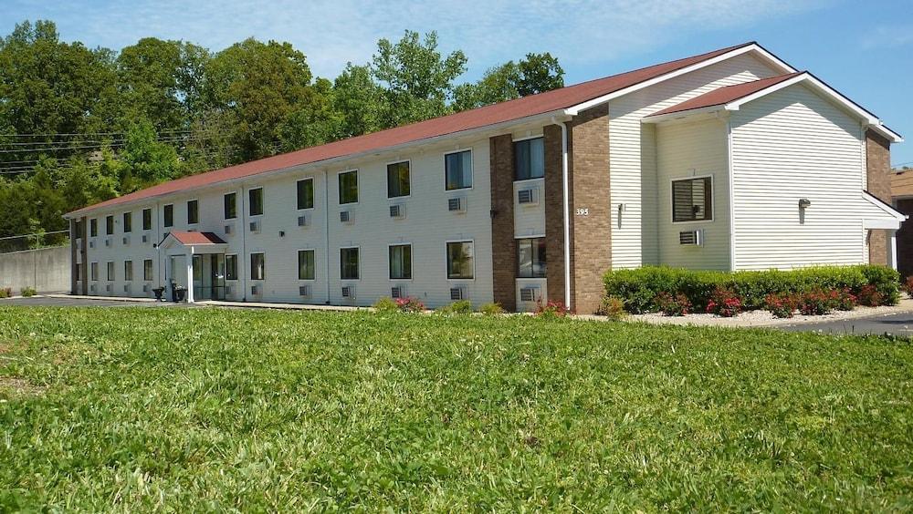 Super 8 By Wyndham Radcliff Ft. Knox Area Hotel Eksteriør billede